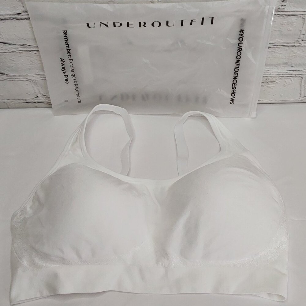 'UNDEROUTFIT' COMFORT SHAPING WIRELESS BRA W / ADJUSTABLE STRAPS